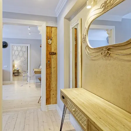 Appartement Teika Boutique Apt. + Free Parking *